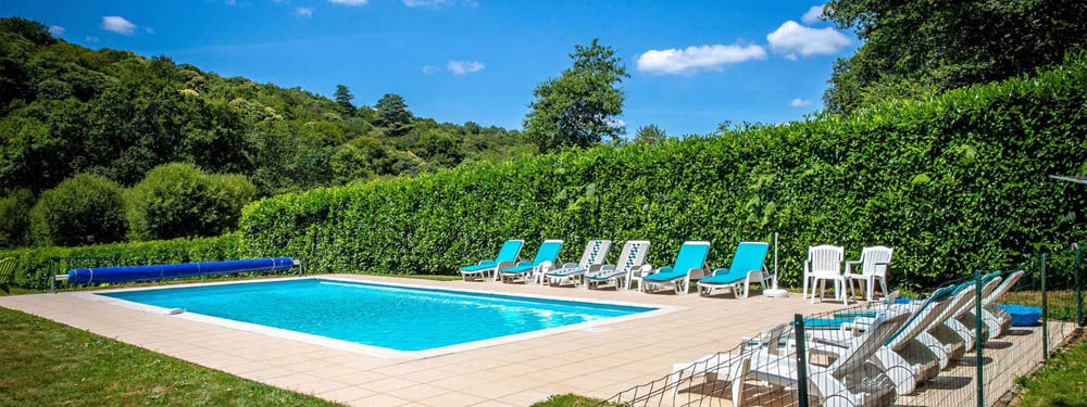 Breton gites with extensive grounds and a private, heated swimming pool